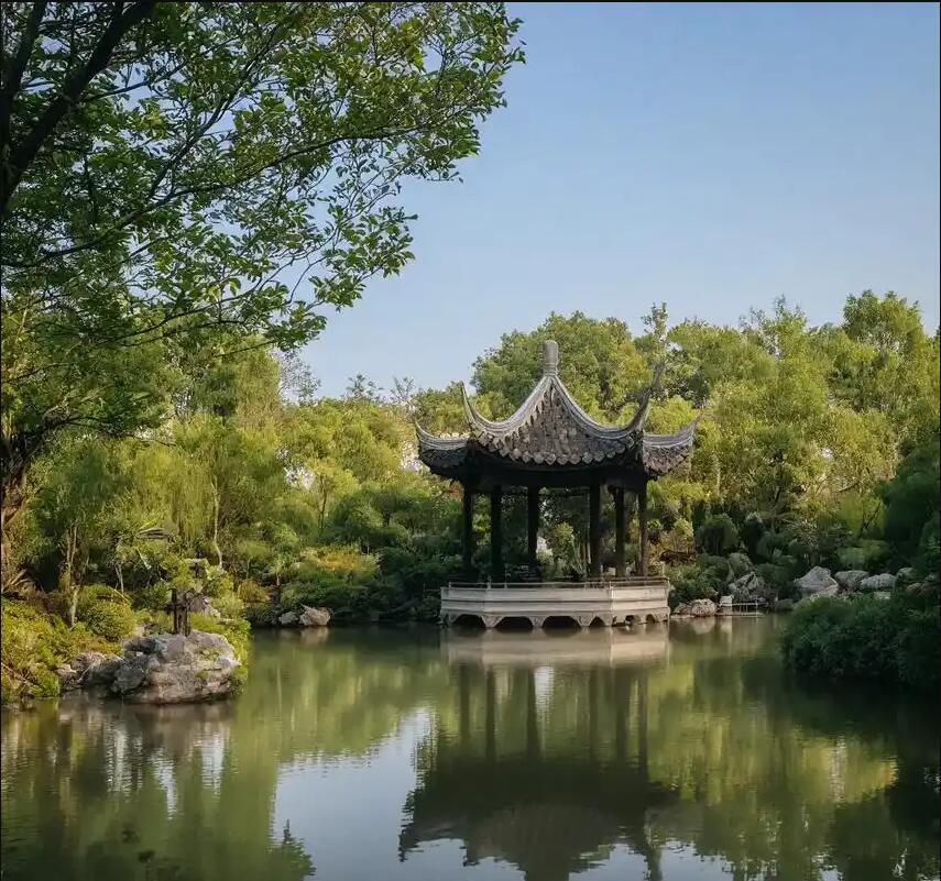 海南夏日餐饮有限公司